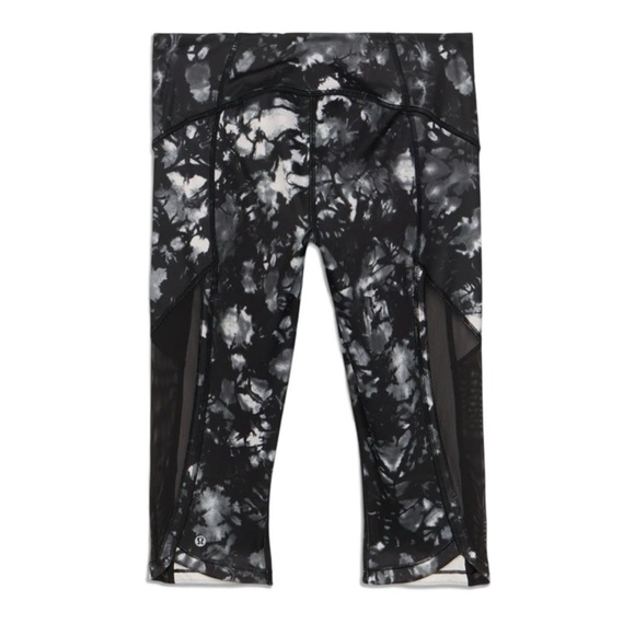Lululemon Sun Runner Crop Leggings with Mesh Side Panels Sz‎ 6 - Picture 2 of 11